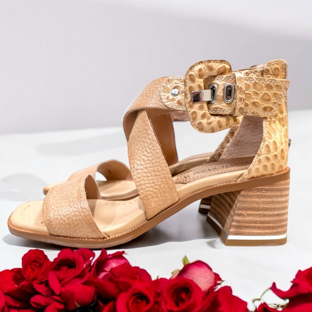 Donald Pliner Helen Strap Sandals